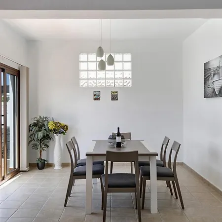 Casa Elian Holiday home *